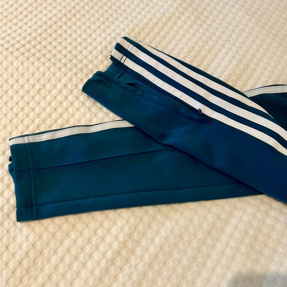 Adidas Originals Women’s Teal Blue SST Track Pants, Size US 2XS - Picture 6 of 6